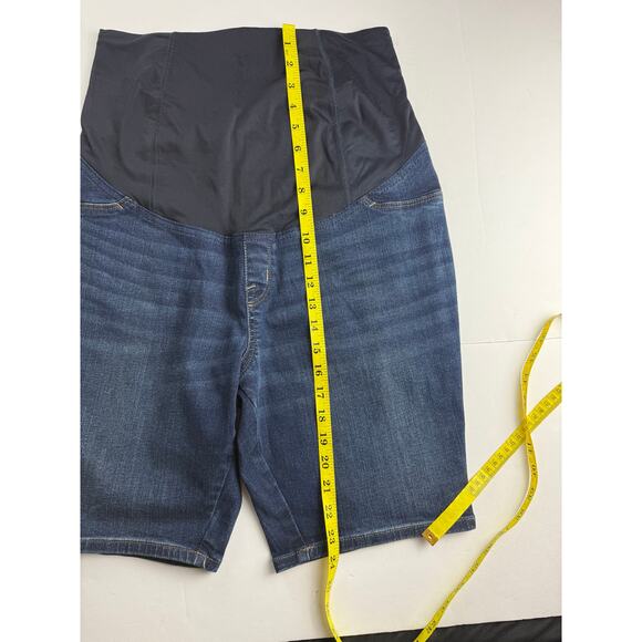 Isabel Maternity Dark Wash Denim Shorts - Size 10/30 NWT - Picture 3 of 7